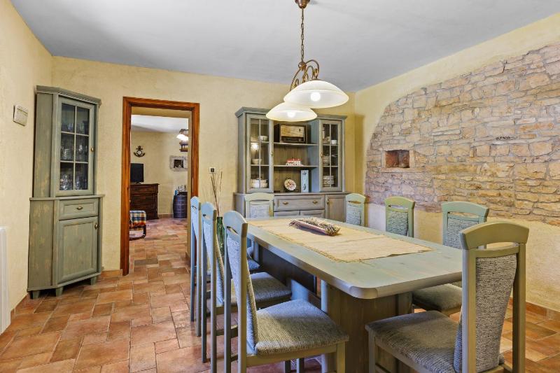 House Edera in Central Istria for 6 people with large garden and salt - water private pool - image 36