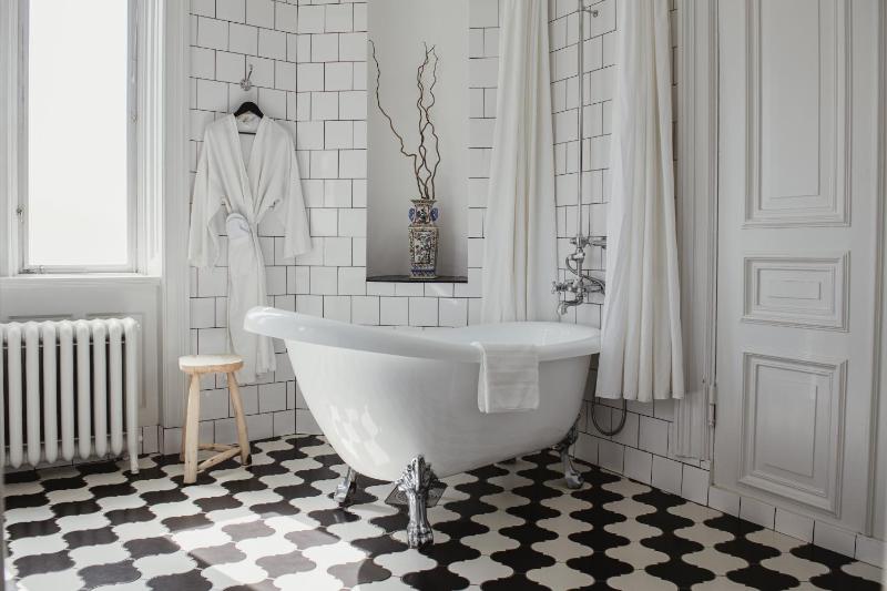 Suite image 2