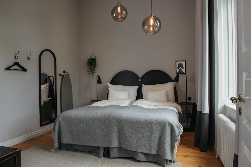 Superior Twin Room image 1