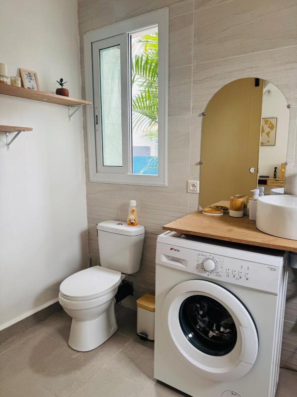 Suites&Stay Ivandry- T2 Lumineux et Élégant - image 3