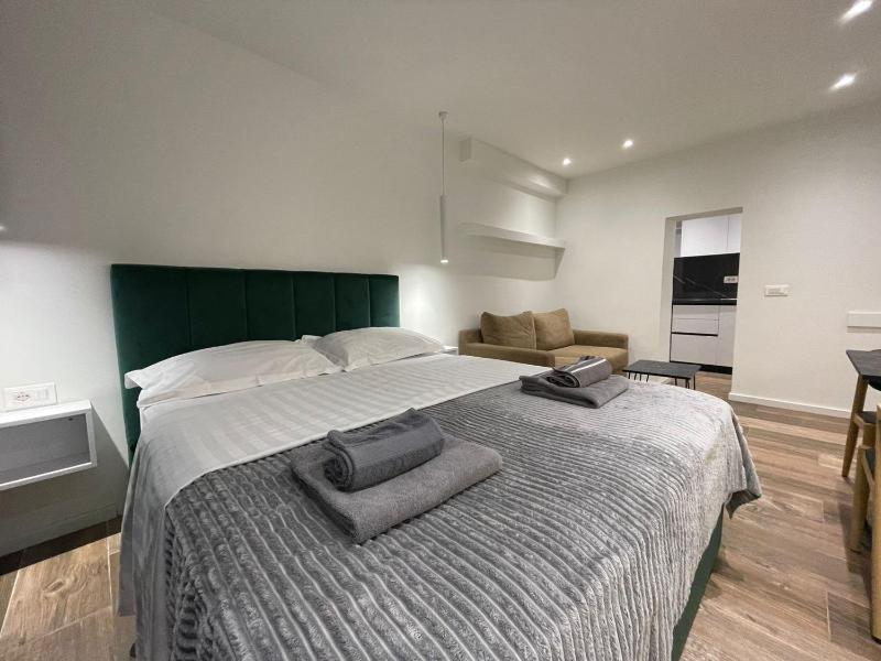 Le petite Studio Apartments - ENJOY TRAVEL - image 15