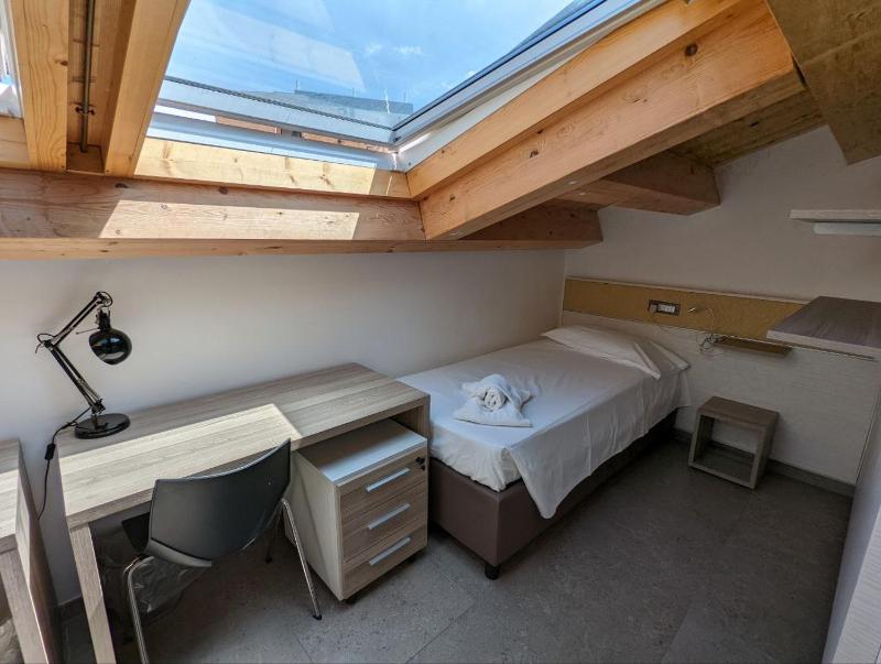 Smart Twin Room image 3
