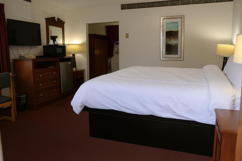 Single Room image 4