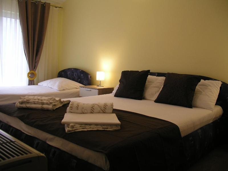 Comfort One-Bedroom Apartment with Sea View  image 4