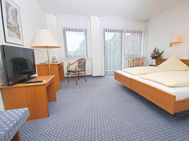 Double Room image 4