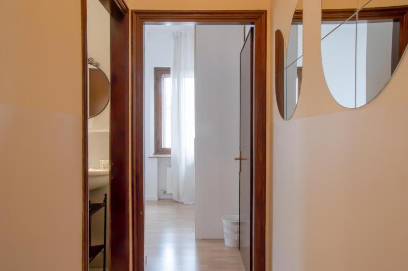 One-Bedroom Apartment image 2