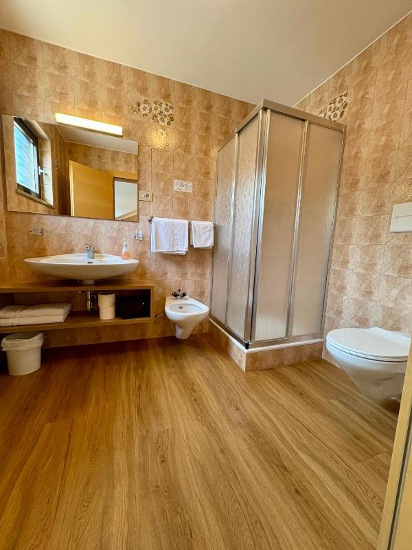 Double or Twin Room - Attic image 3