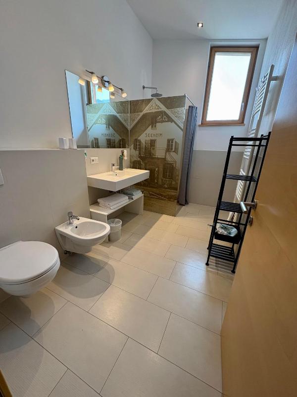 Two-Bedroom Apartment with Balcony image 1