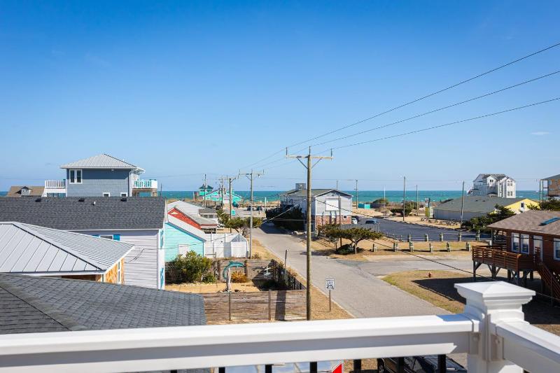 Ocean Views Steps To Beach 5bd Luxury Home - image 6