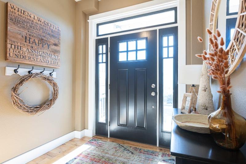 Ocean Views Steps To Beach 5bd Luxury Home - image 22
