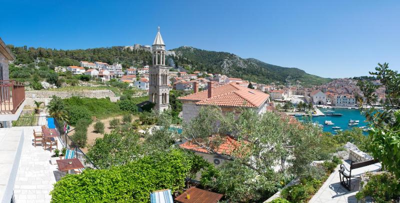 Studio (2 Adults) image 4