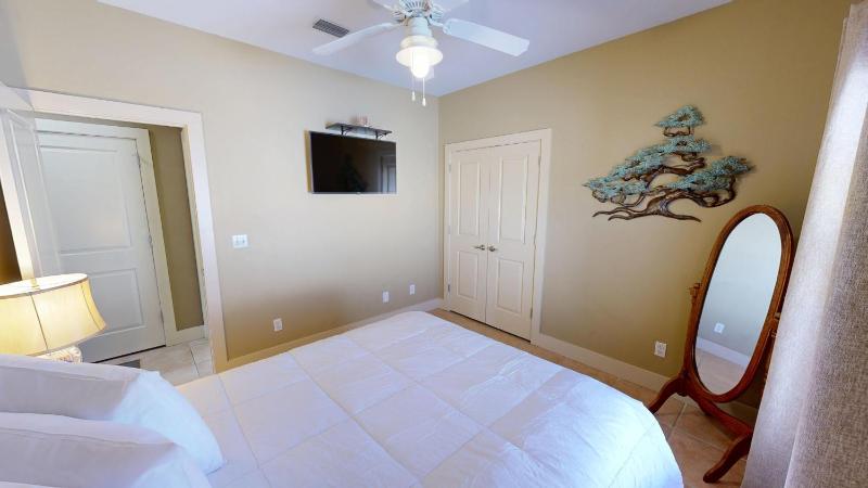 1 Cozy Cove - image 6