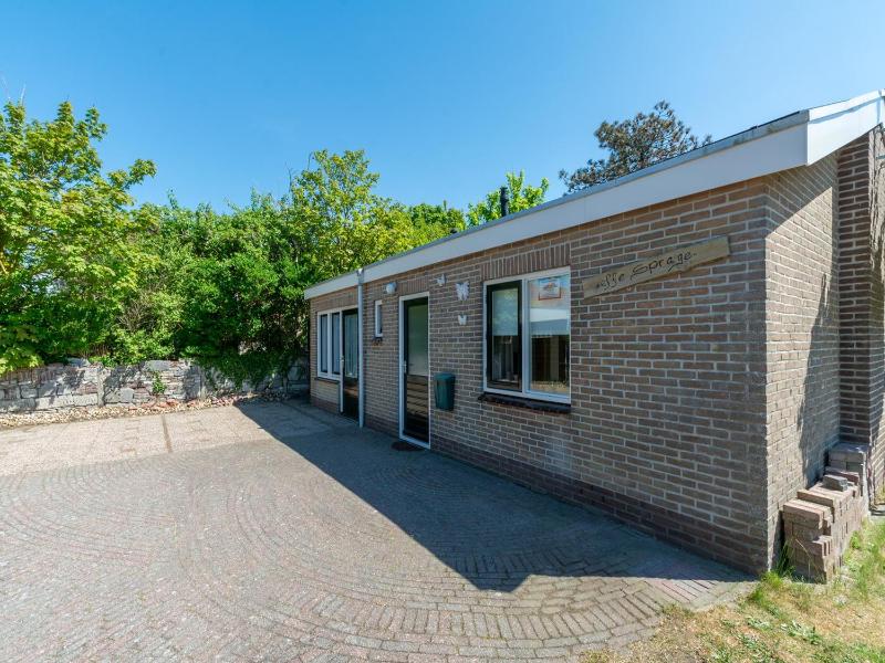 Holiday home Effe Sprage in Callanstoog Centre - image 15