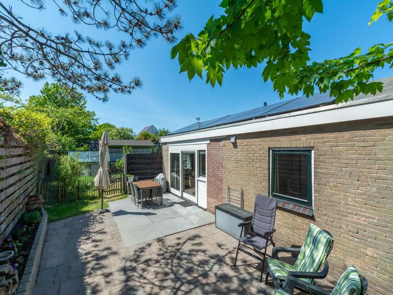 Holiday home Effe Sprage in Callanstoog Centre - image 17