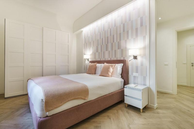 Designer Apartment in Oltrarno - image 10