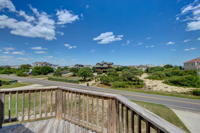 Oceanside in Whalehead with Pool Spa Sleeps 18 - image 50