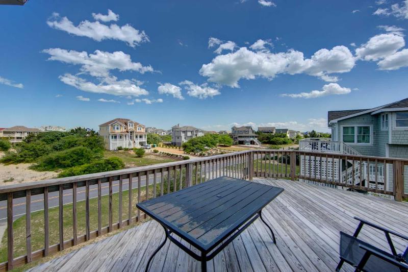 Oceanside in Whalehead with Pool Spa Sleeps 18 - image 28