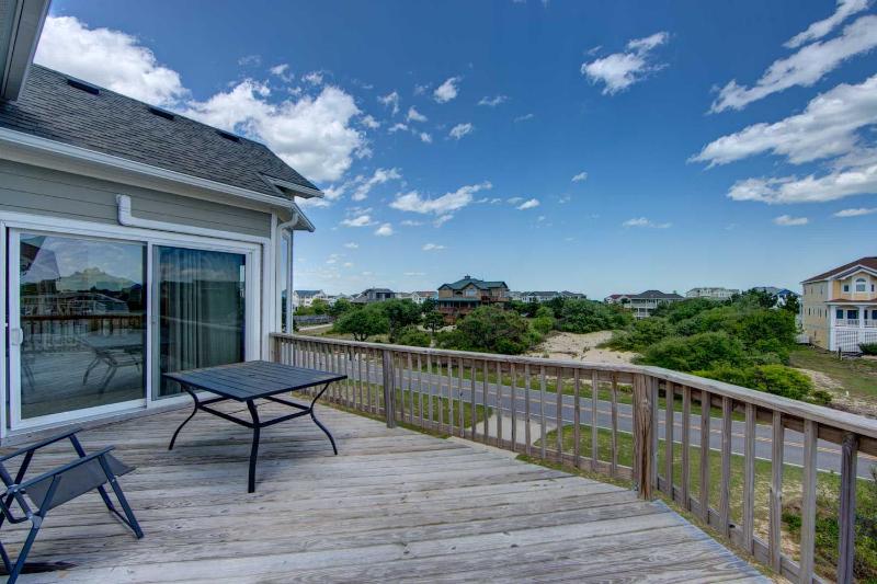 Oceanside in Whalehead with Pool Spa Sleeps 18 - image 45