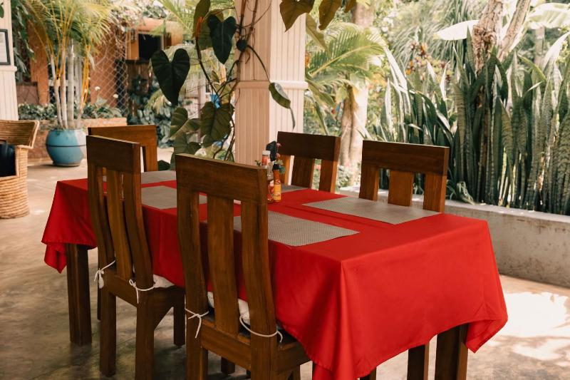 5 Swiss Hotel - image 12
