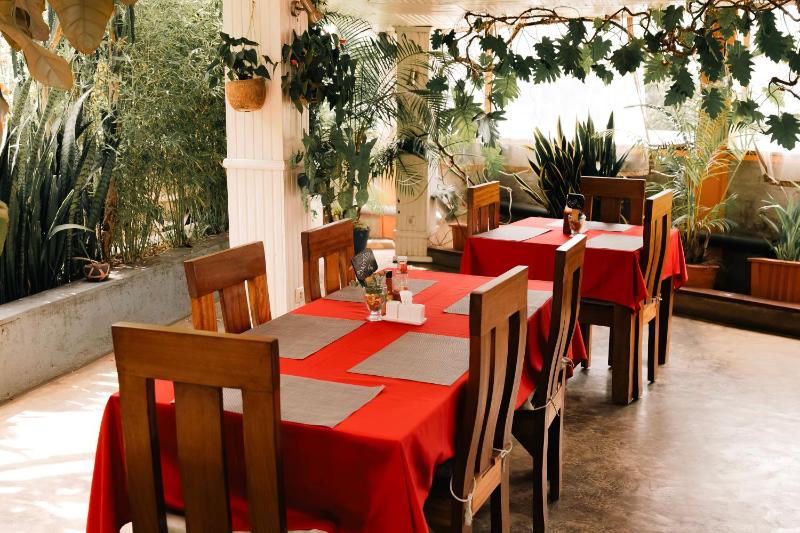 5 Swiss Hotel - image 4