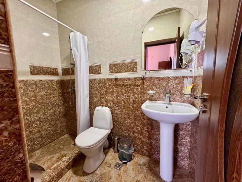 Double Room with Mountain View image 2