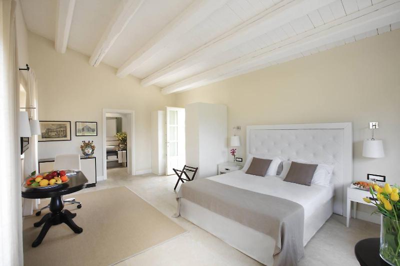 Suite image 4