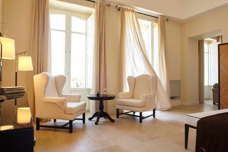 Suite image 3