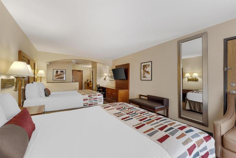 Queen Suite with Two Queen Beds - Non Smoking image 4