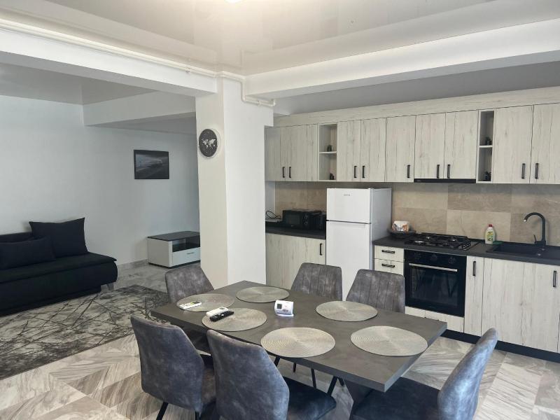 806 B2 ALMAR LUXURY RESIDENCE-Renting Apartments & Free Pool-Family Apartment - image 28