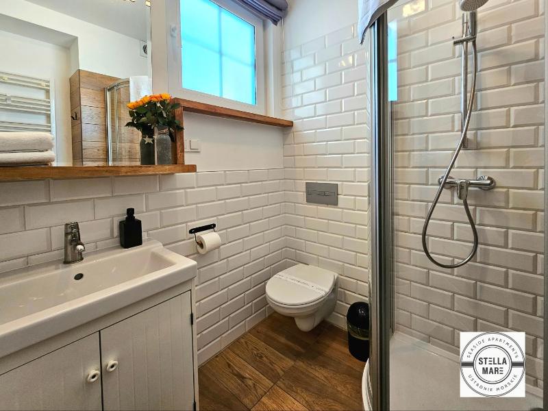 One-Bedroom Apartment image 3