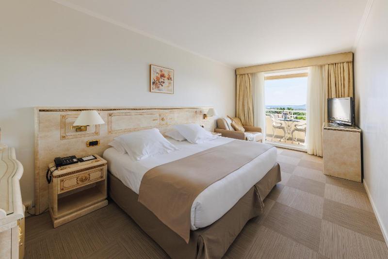 Comfort Room - Sea View image 1
