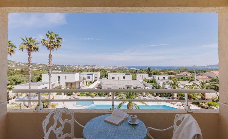 Classic Double Room with Panoramic Sea View image 1