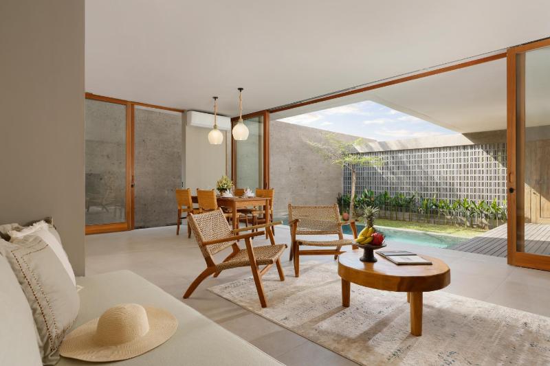 Pulang Villas Private Pool Pererenan - image 34