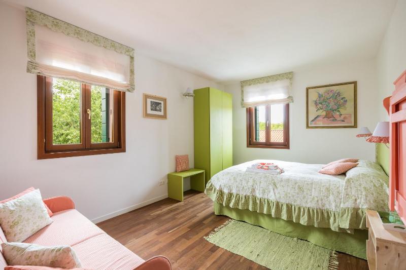 Triple Room with Disability Access image 1