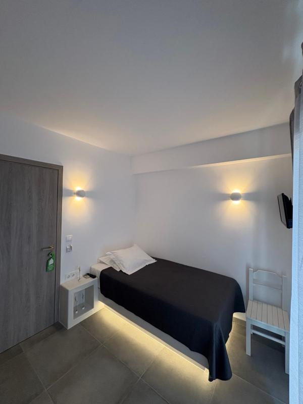 Standard Single Room with Sea View image 1