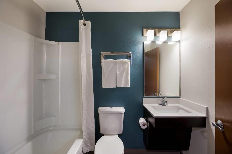 Double Room with Two Double Beds - Non-Smoking image 2