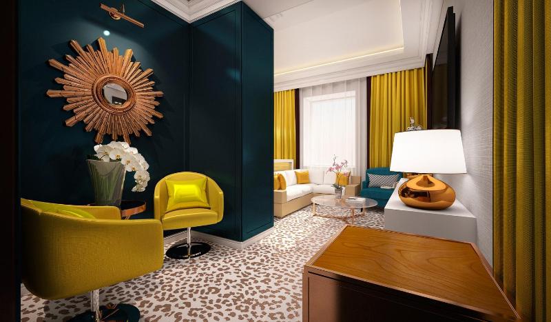 One-Bedroom Suite image 4