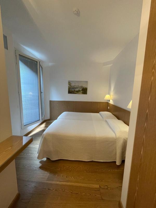 Two-Bedroom Suite image 2