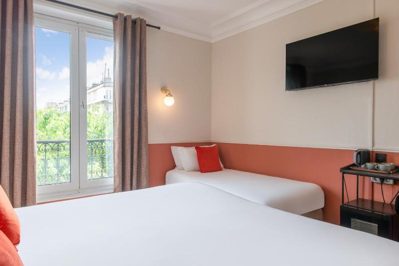 Triple Room image 4