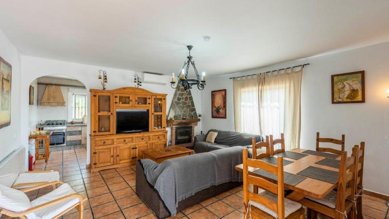 Casa La Lomilla Canillas de Albaida by Ruralidays - image 2