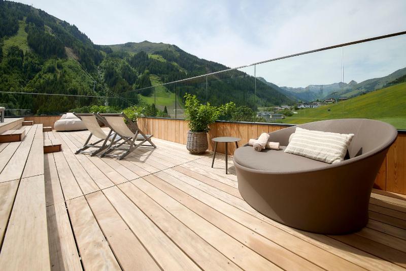 Standard Double Room image 1