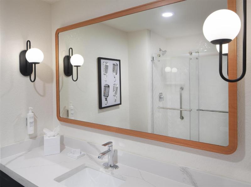 Hampton Inn by Hilton Tampa Fairgrounds Casino - image 4