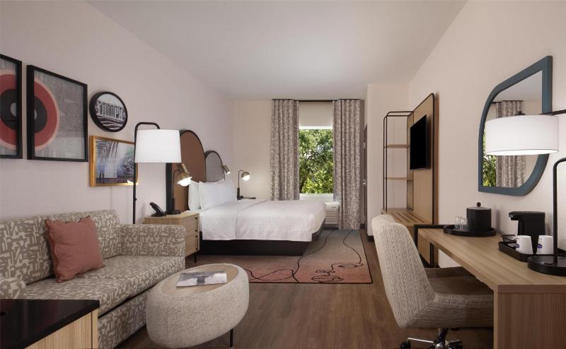 Hampton Inn by Hilton Tampa Fairgrounds Casino - image 31