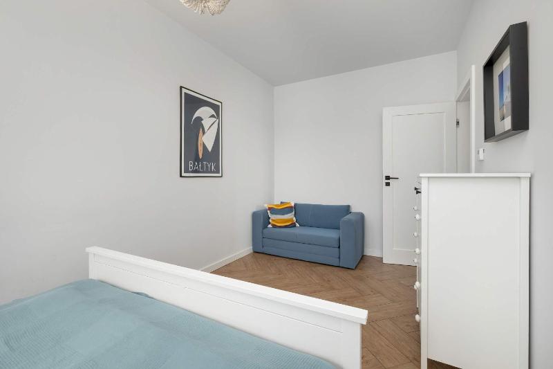 Rewal Cozy Apartment with Parking Gym Spa & Pool close to the Beach by Noclegi Renters - image 8