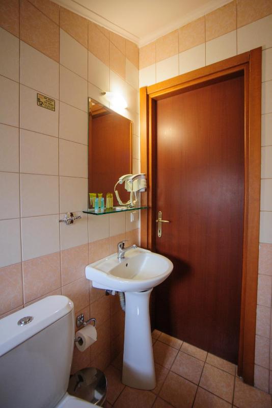 Economy Single Room image 2