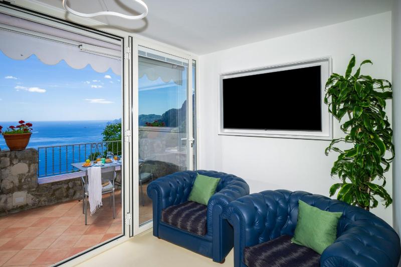 Estate4home - Casa Fifi - image 37