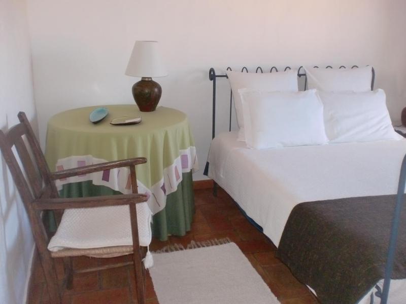 Double Room image 4