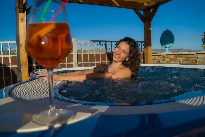 Villa eden luxury con piscina e jacuzzi - image 15