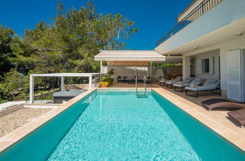 Villa with Private Pool image 1
