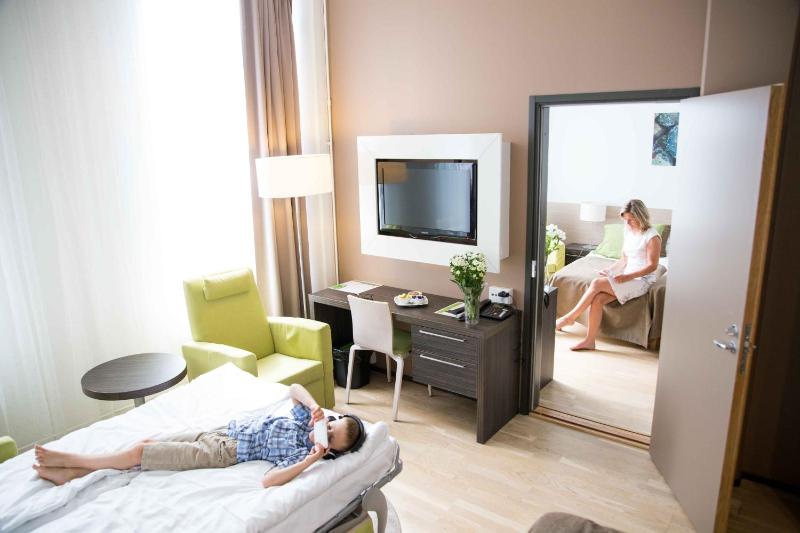 Family Room (2 Adults + 3 Children) image 4